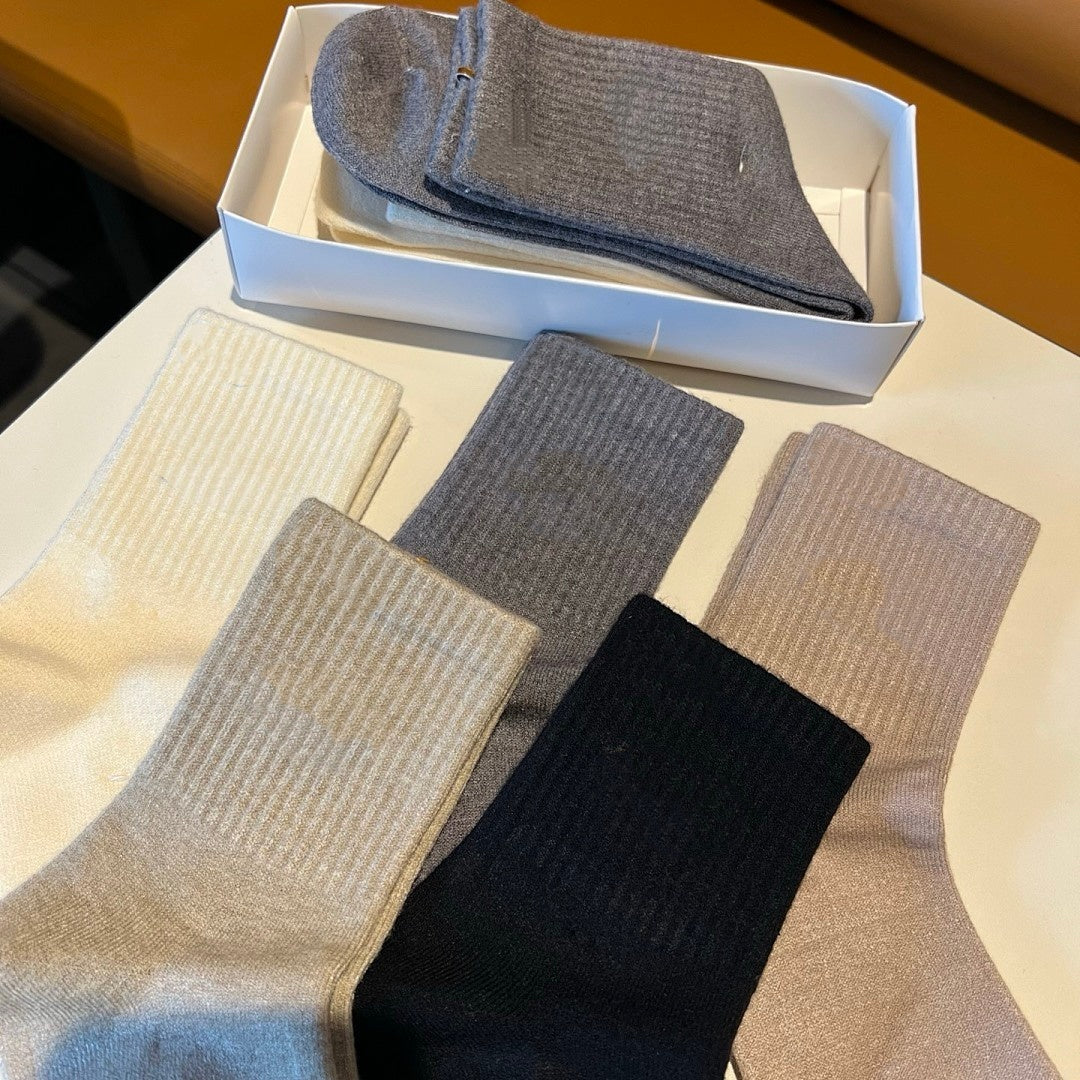 1918# XY A Unisex Socks 5Pairs/lot