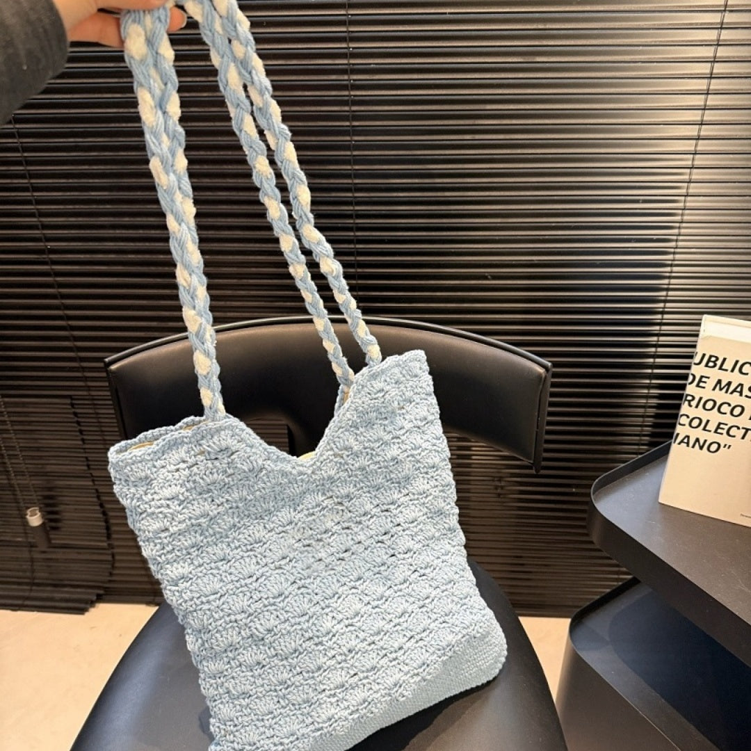 E7146# Straw Bag