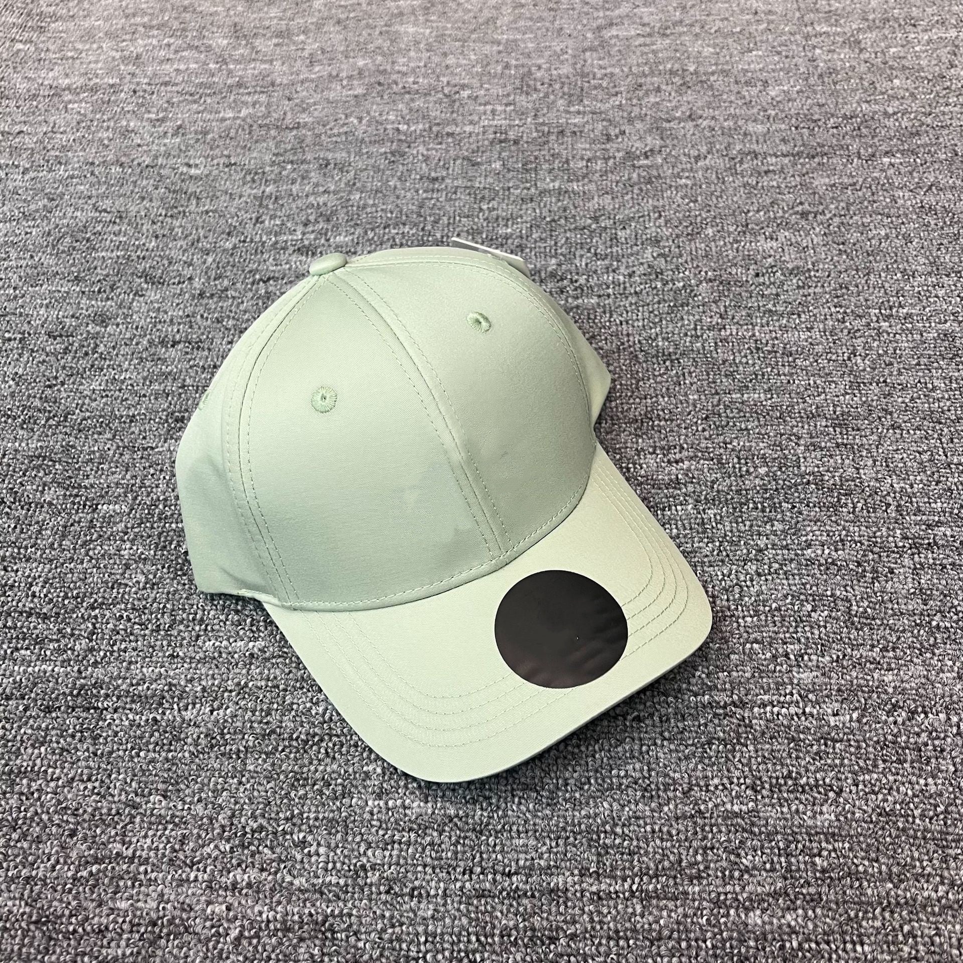 1093# A Unisex Baseball Cap