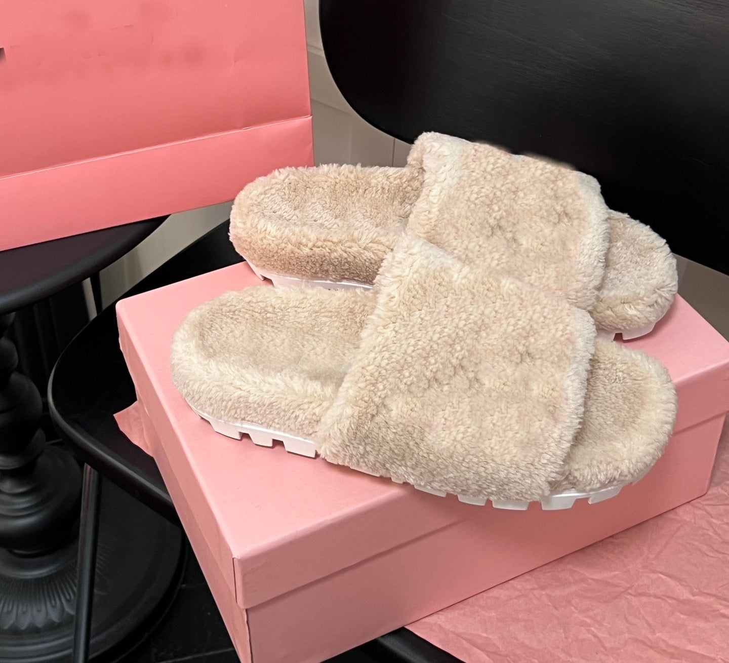 E6466#  Fashion Slipper