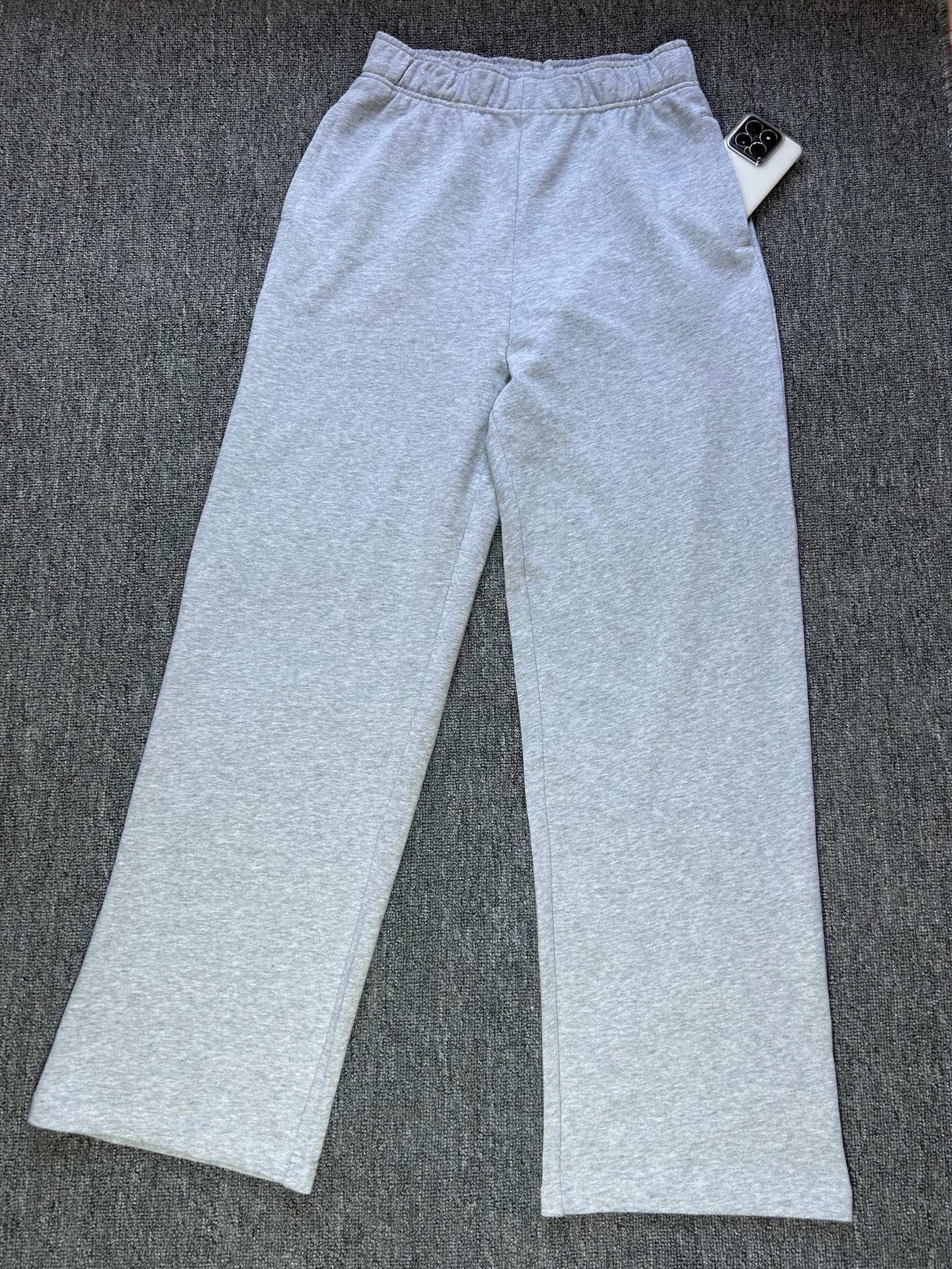 1537# A Women Sport Set