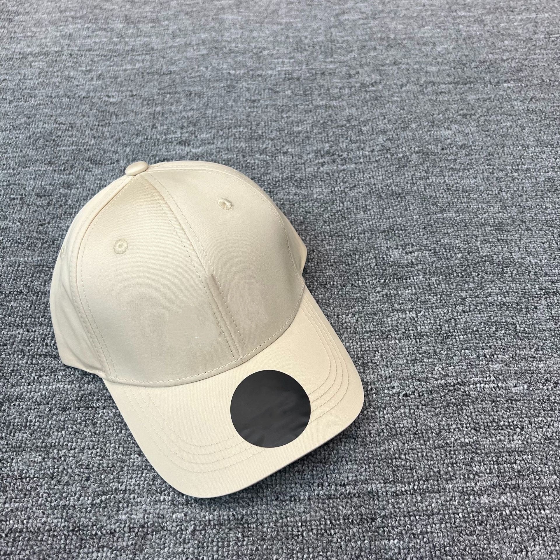 1093# A Unisex Baseball Cap