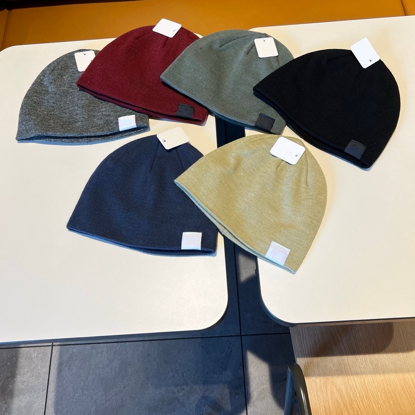 1532#  XY A Unisex Knitted Hat