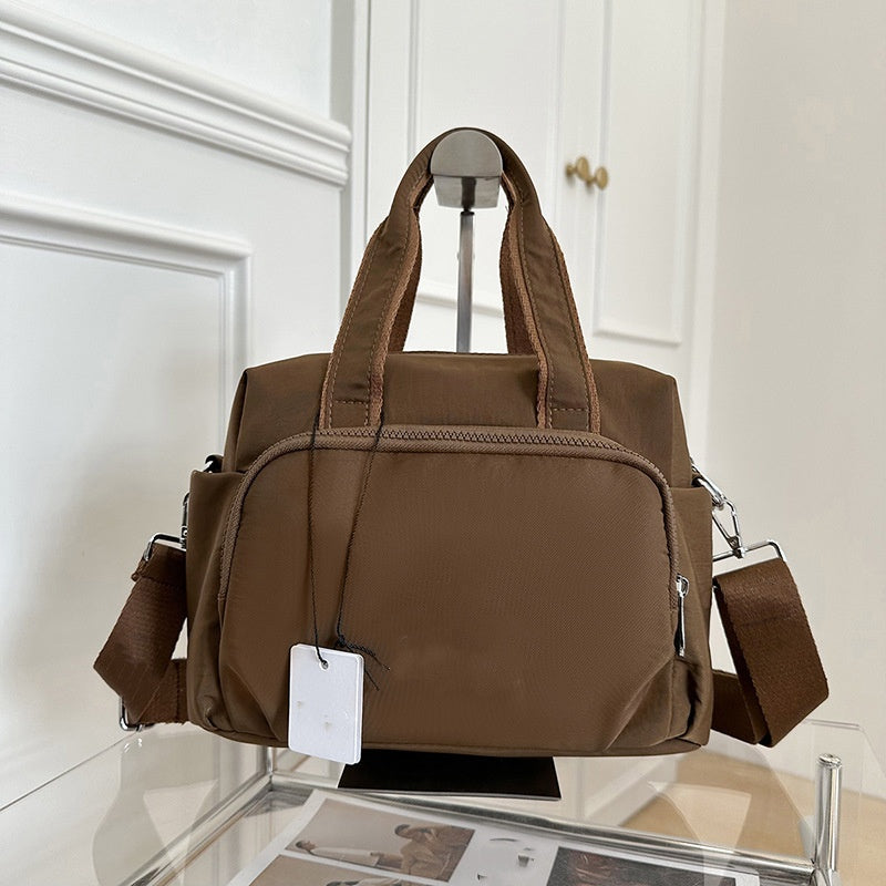1722# A Unisex Travel Bag