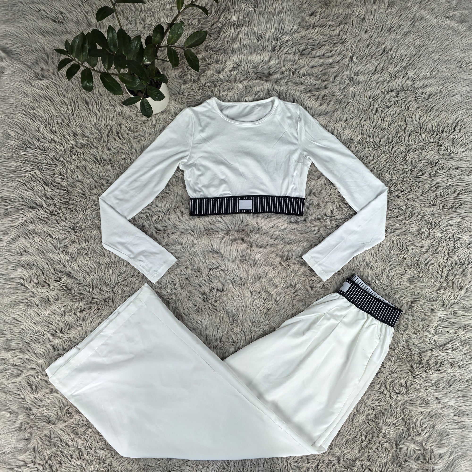 2438# A Women Yoga Shirts Pants Set