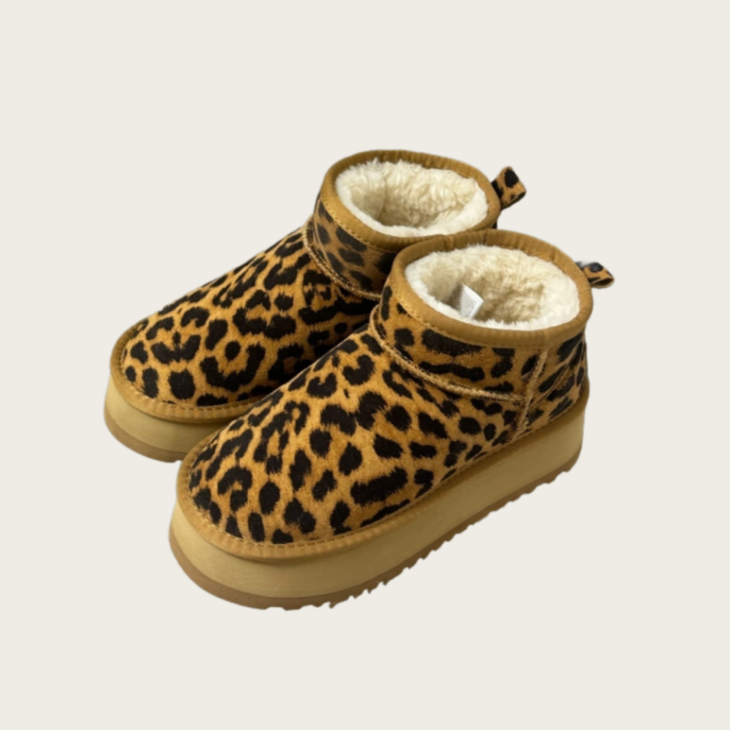 E6542# Sheepskin Boots